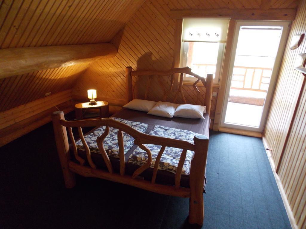 Guest House Kalnini Kārļi الغرفة الصورة